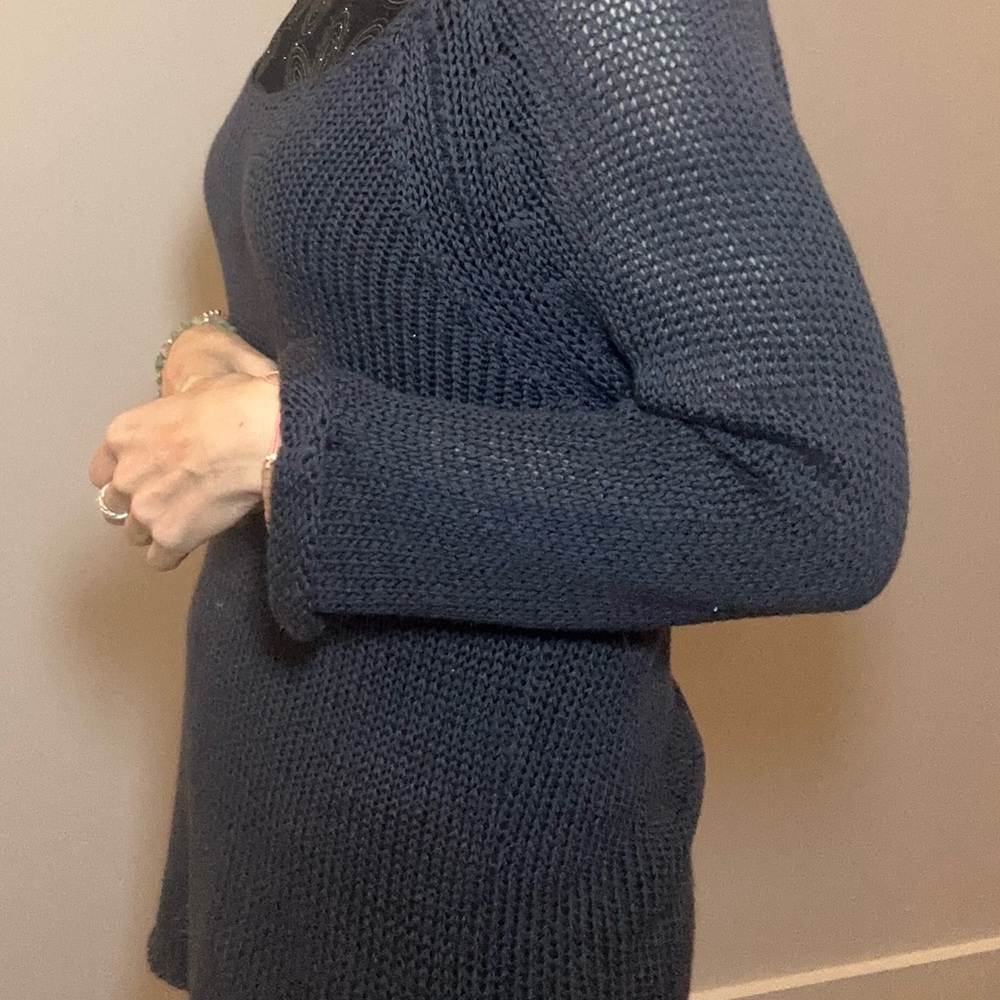 Sweater - Picture 2 of 12